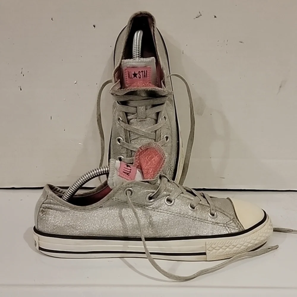 CONVERSE ALL STAR DOUBLE TONGUE SILVER SPARKLE SNEAKERS (sz‎ 3)